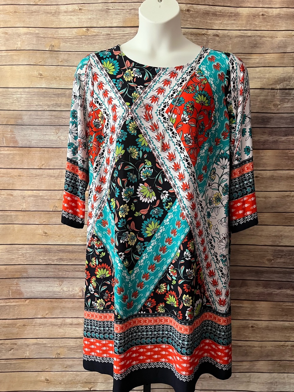 Enfocus Floral Patchwork sheath Dress
Size 16W